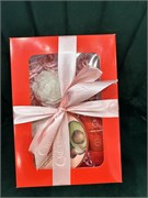 Набор Нежный ( крем д/тела, крем д/рук, соевая свеча пион) 8 марта gdtmUHosgTmvTTuAPcb3C3